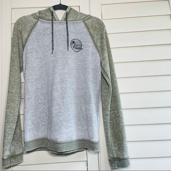 MAKE AN OFFER💚ROXY Paradise Hoodie🌴 - Picture 4 of 7